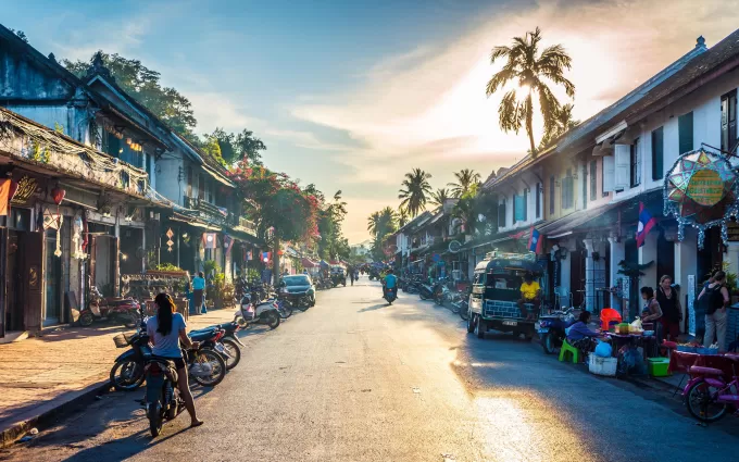 THE BEST NORTHERN VIETNAM AND LAOS TOUR 9 DAYS - 8 NIGHTS